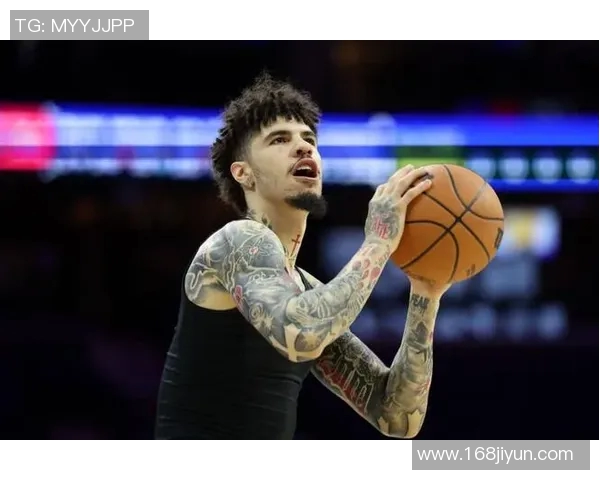 美媒：三球和主教练存在意见分歧